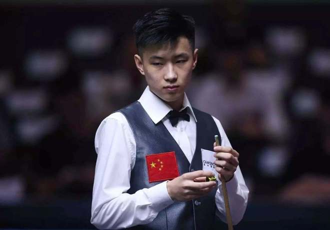 官方：赵博和王国明共同当选中超9／10月最佳守门员