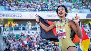 扑克规则为什么适合比赛（为何扑克规则契合竞技赛事）